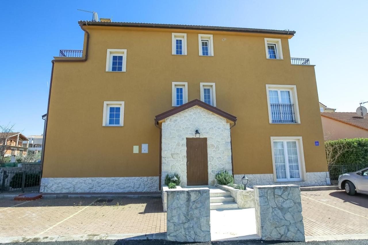 Rougemarin Apartments Biograd Na Moru Buitenkant foto